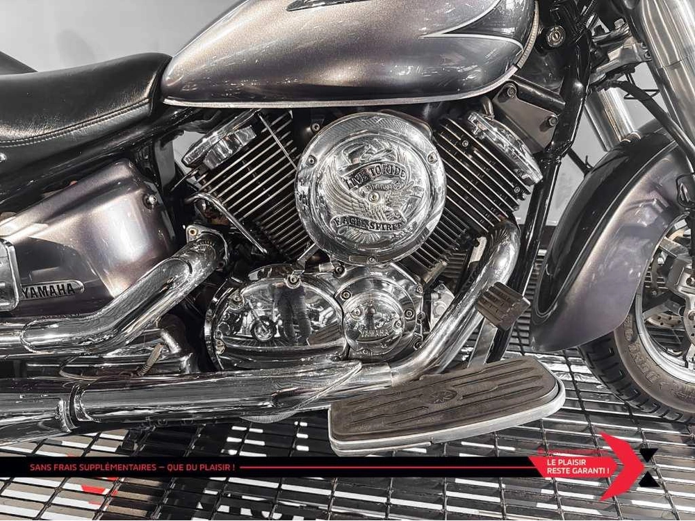 Yamaha V-star 1100 Xvs1100 2004 alt