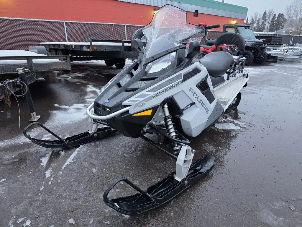 2026 Polaris 550 Voyageur LXT