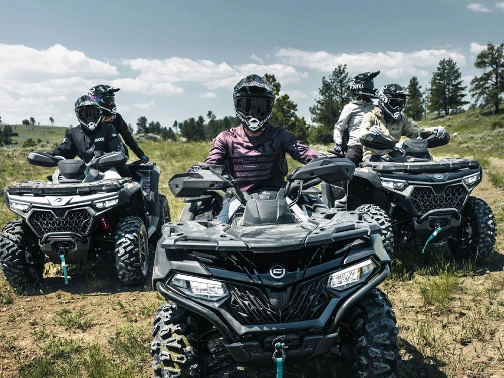 2026 Cfmoto Cforce 400 Touring alt