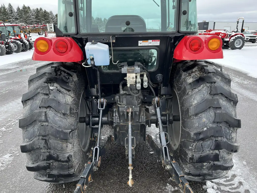 Mahindra 2555 HST 2016