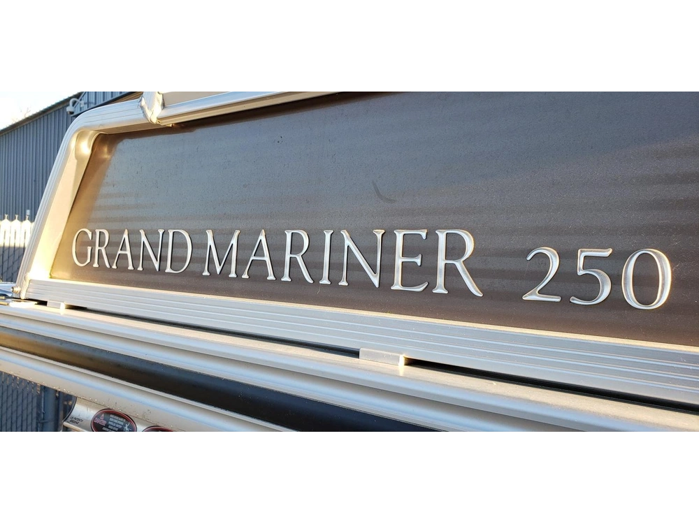 Harris Grand Mariner 250 2015 alt