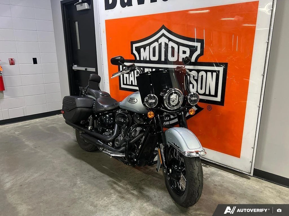 2024 Harley-davidson Flhcs - Heritage Classic alt