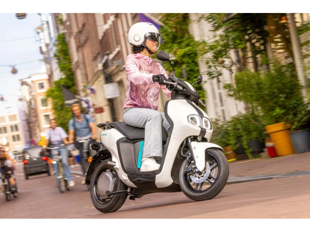 2026 Yamaha Neo's Electric Scooter