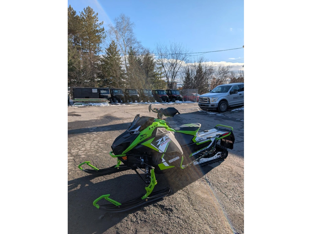 2026 Arctic Cat Zr 858 137 Rxc Es Us Grn | ⚡ Comparable Polaris Indy Xr & Ski-doo Mxz Xrs ⚡ | alt