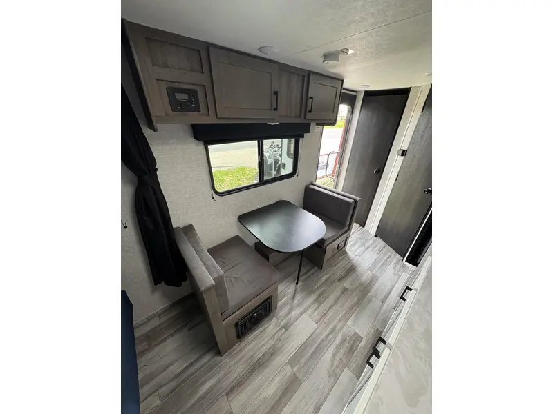 2024 Jayco WHITE HAWK ULTRA LITE 195RB thumbnail 6