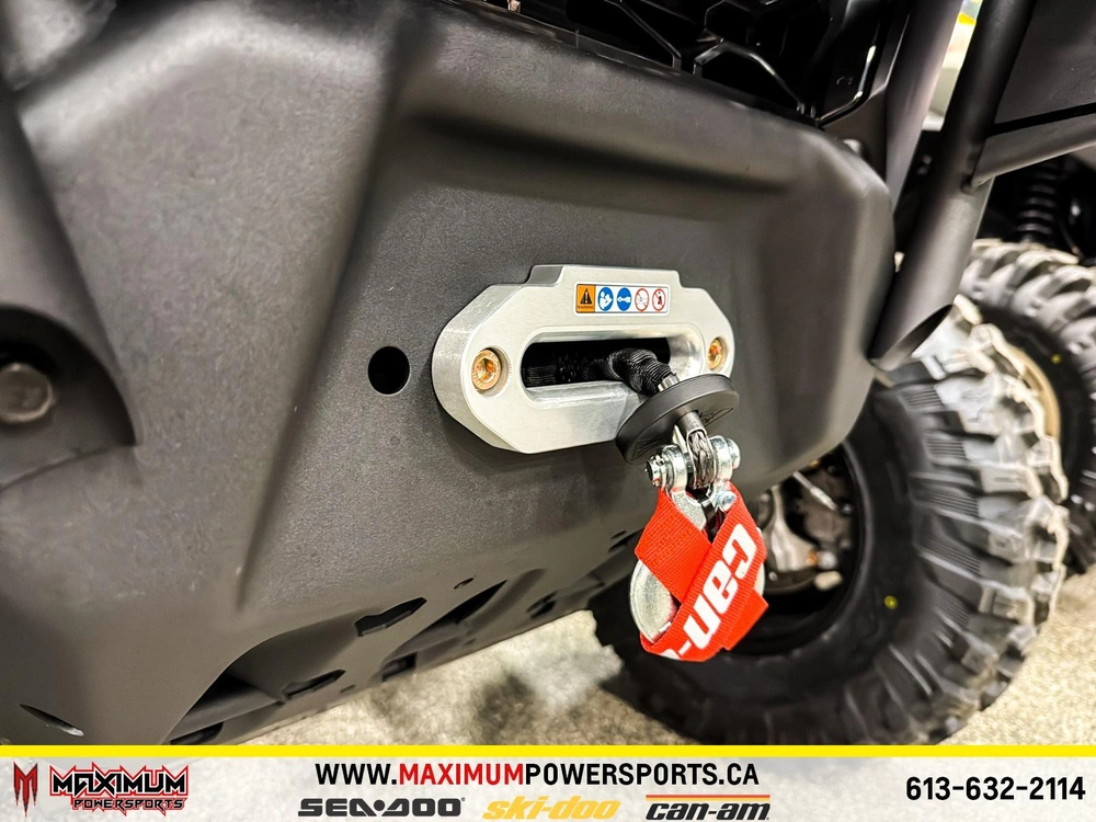 Can-am Defender Xt Hd11 W/10.25 Infotainment 2026 alt