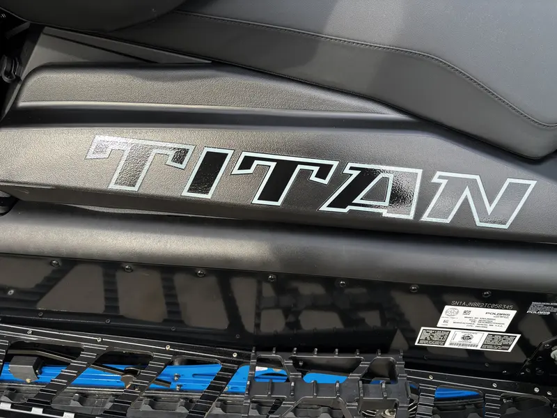 2026 Polaris 850 TITAN ADVENTURE ULTIMATE 1.8