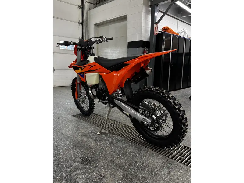 2026 KTM 300 XC