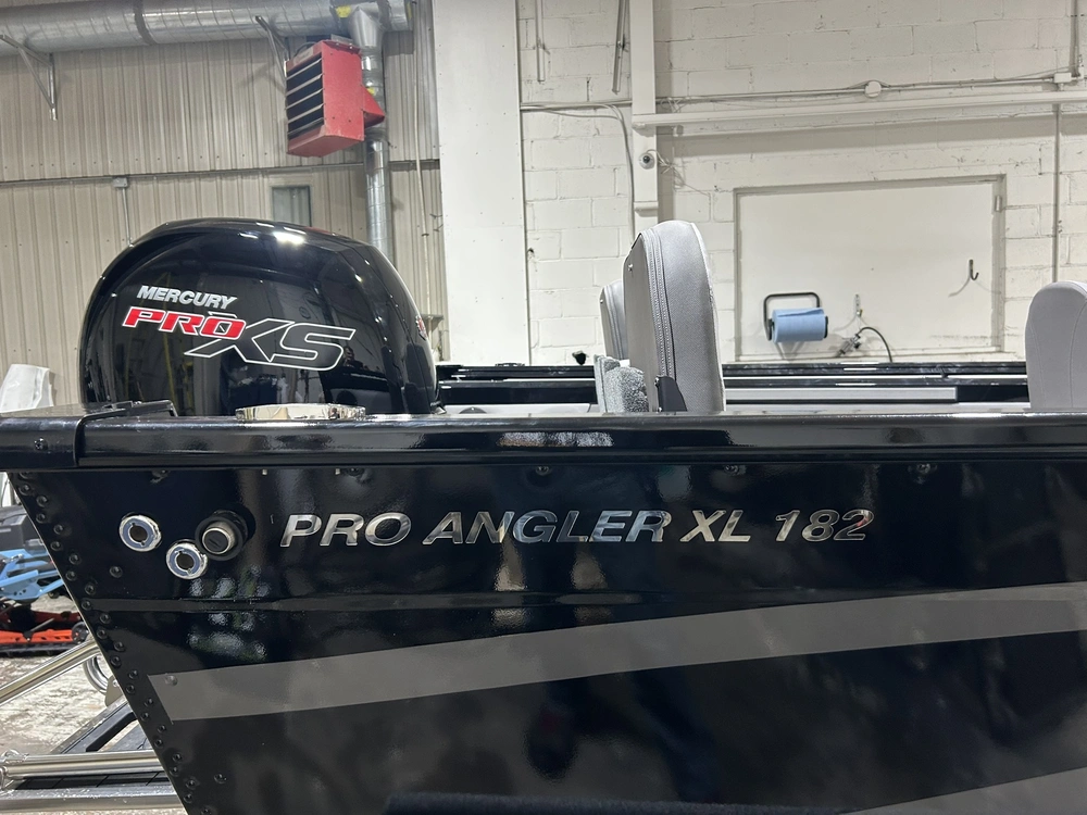 Smokercraft Pro Angler Xl 182 2026 alt