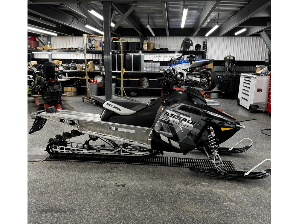 Polaris Rmk 155 Assault 2015 alt