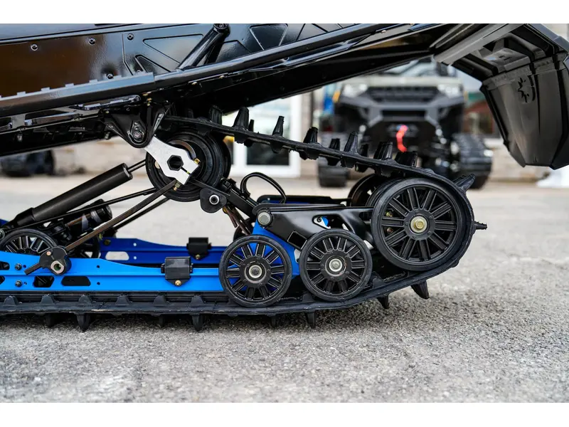 2026 Polaris 850 Titan Adventure Ultimate 155 1.8