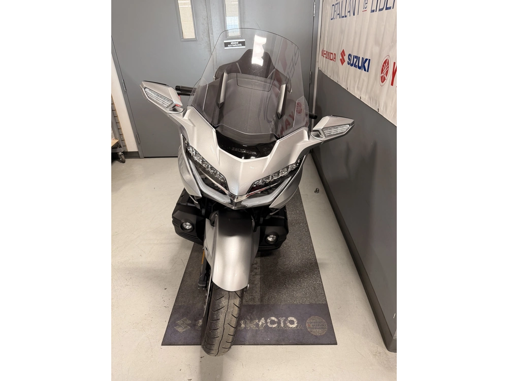 Honda Gold Wing Tour Dct Goldwing Tour Automatique Dct 2025 alt