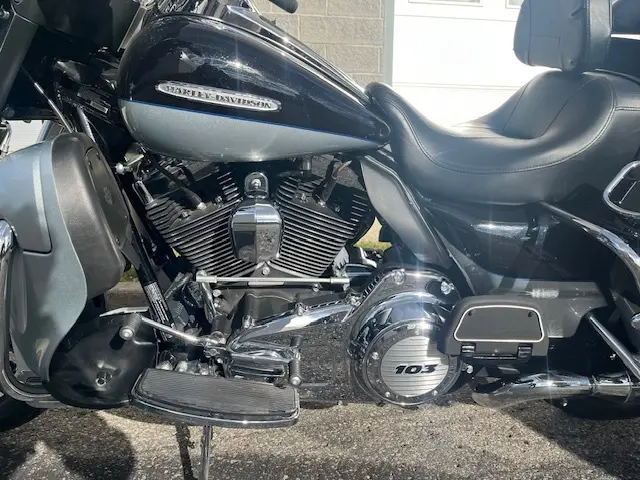 Harley-Davidson FLHTK Ultra LimitedFLHTK 2012