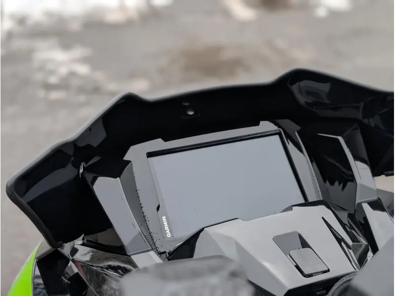 2026 Arctic Cat ZR 858 137 SP ES CN GRN G8 DISPLAY | ⚡ Comparable Polaris Indy XR & Ski-Doo MXZ XRS ⚡ |