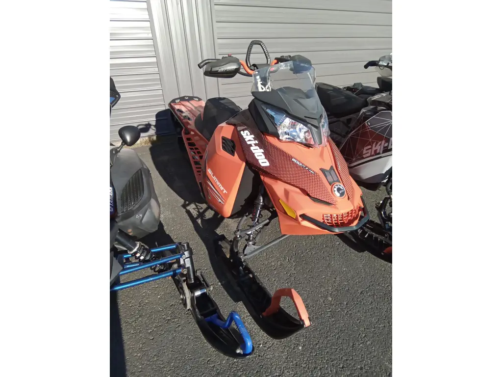 2015 Ski-Doo SUMMIT