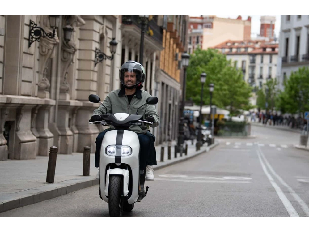 2026 Yamaha Neo's Electric Scooter
