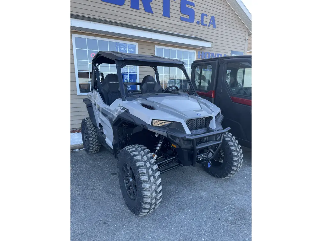 Polaris 2026 Polaris  GENERAL XP 1000 Sport - Ghost Gray 2026