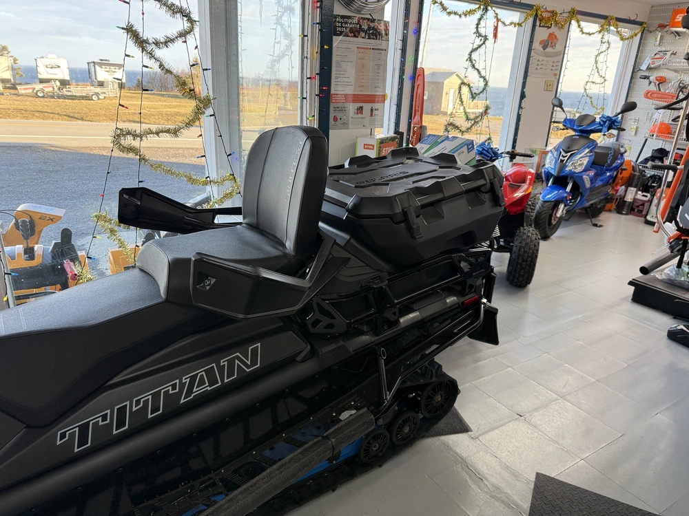 Polaris S26ajn8rsm Titan Aventure Ultimate 2026 alt