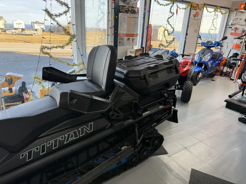 2026 Polaris S26AJN8RSM Titan Aventure Ultimate