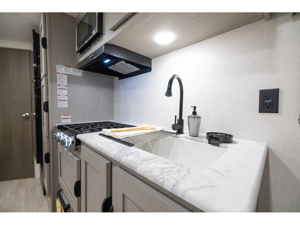 2026 Forest River Viking 26bh alt