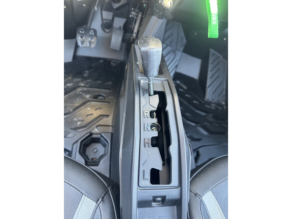 2026 Can-am Commander Xt 700 alt