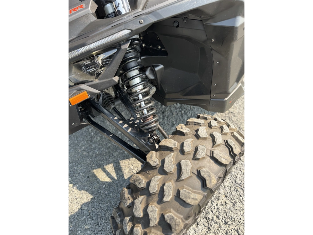 2022 Can-am Ssv Mav Rs Turbrr Tn 22 Rs Turbo Rr 72 - Desert Tan And Carbon Black alt