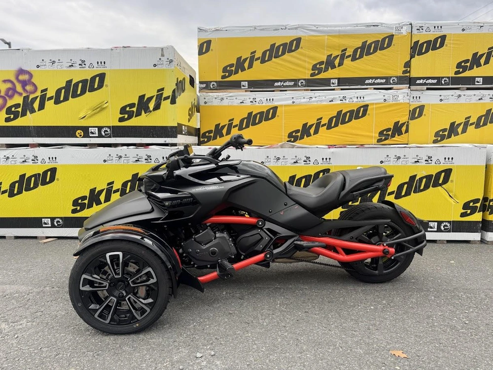 Can-am F3-s 2025 alt