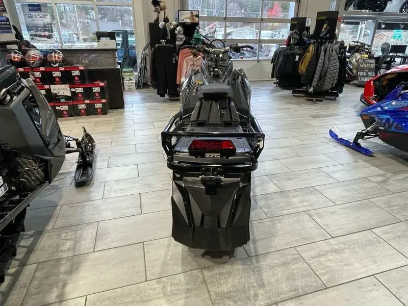 2024 Polaris PROSTAR S4 VOYAGEUR 146