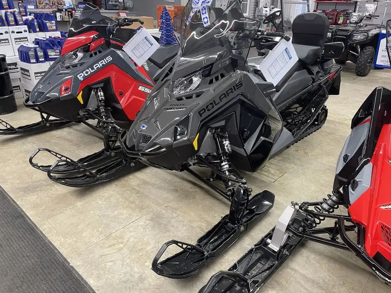 2025 Polaris 2025 Polaris PROSTAR S4 INDY ADV 137