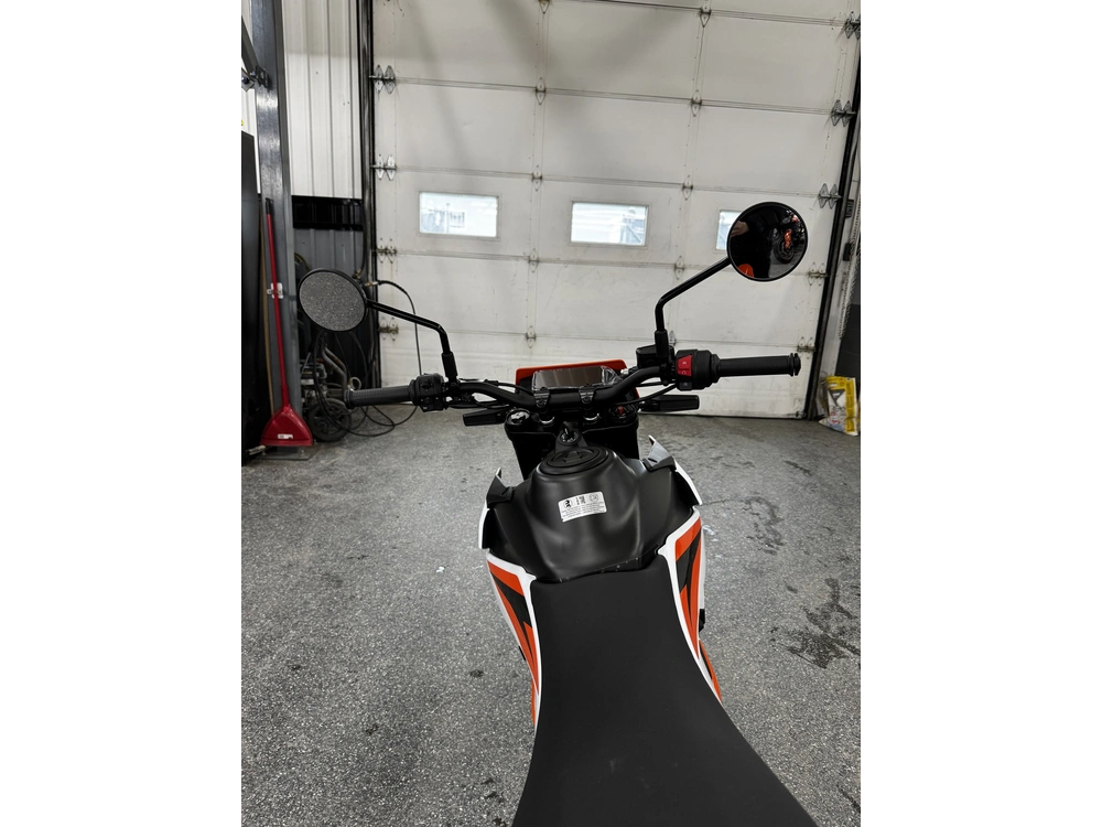 Ktm 390 Smc R 2025 alt