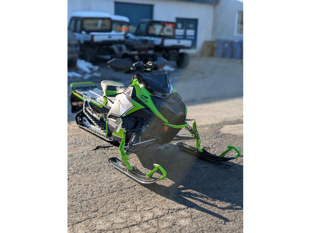 2026 Arctic Cat Zr 858 137 Rxc Es Us Grn | ⚡ Comparable Polaris Indy Xr & Ski-doo Mxz Xrs ⚡ | alt