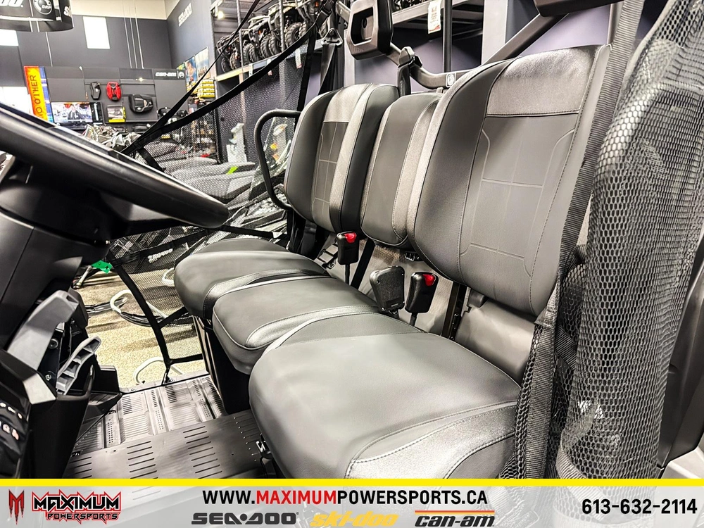 Can-am Defender Xt Hd11 W/10.25 Infotainment 2026 alt