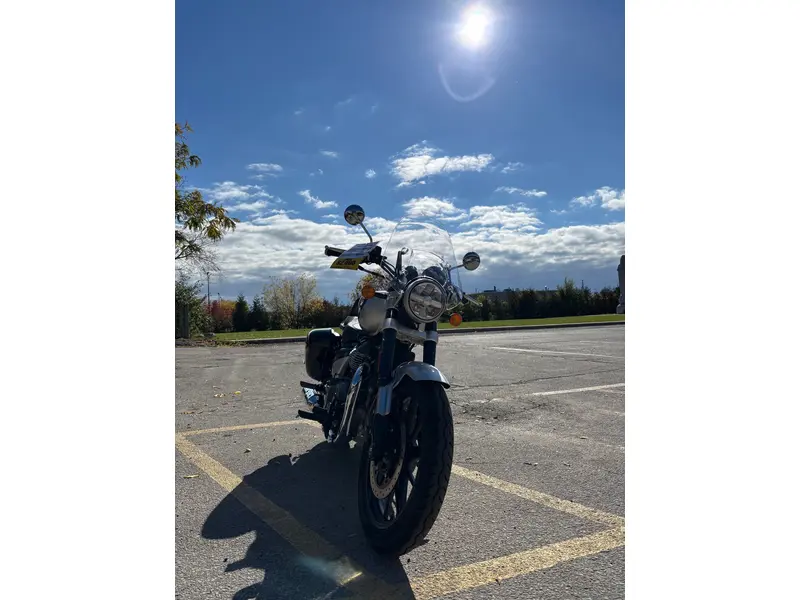 2024 Royal Enfield SUPER METEOR 650 INTERSTELLAR