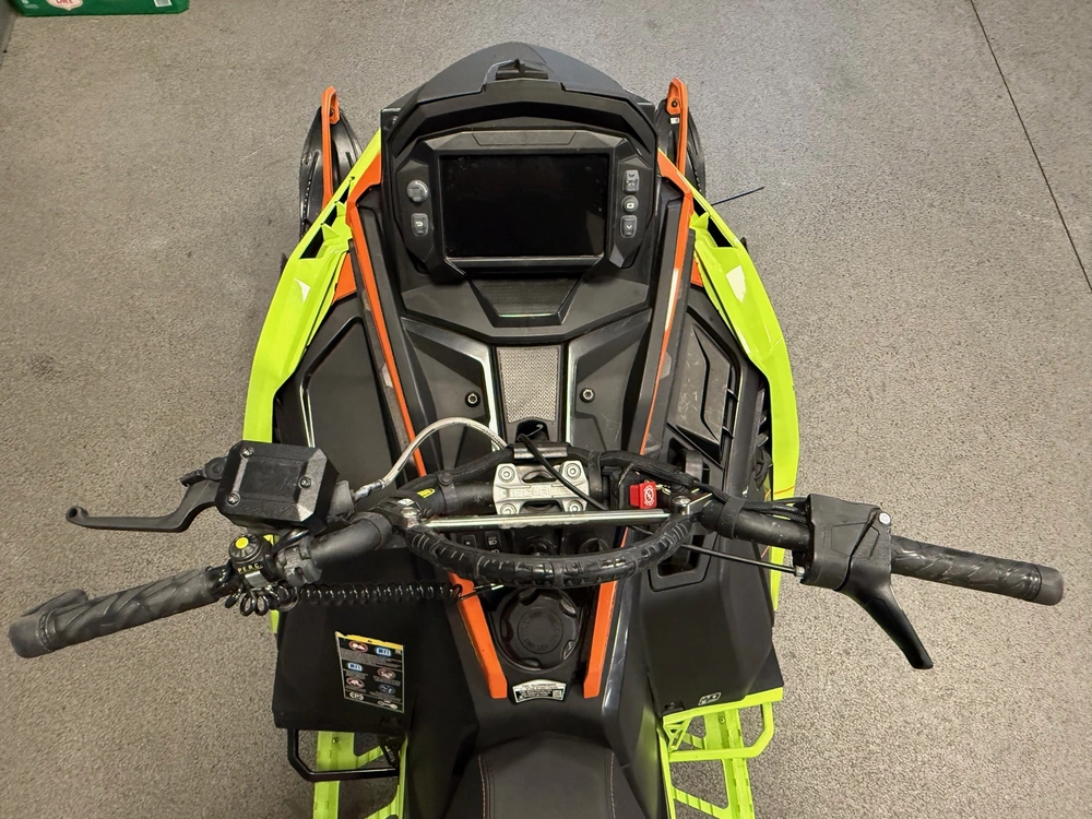 2023 Polaris Boost Pro 165 X 2.75" alt