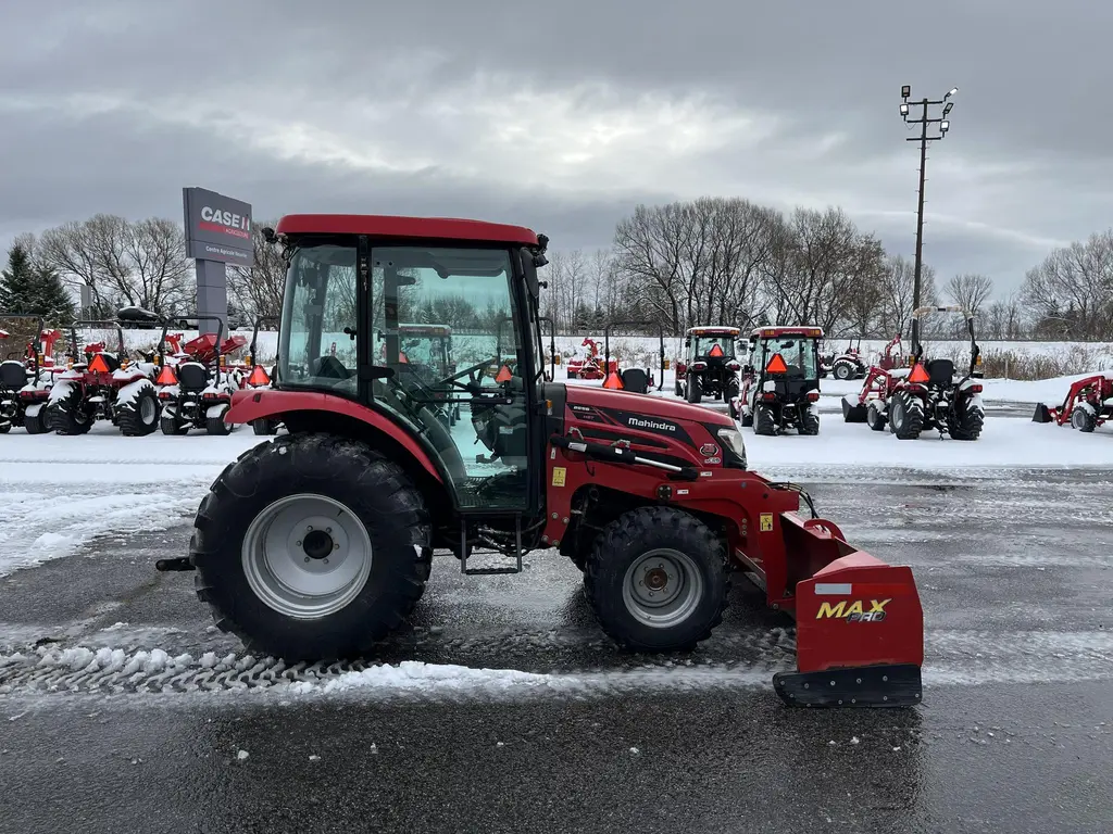 Mahindra 2555 HST 2016