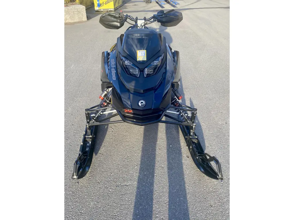2023 Ski-Doo RENEGADE XRS 850 E-TEC W/ SMART SHOX, 10.25" TOUCHSCREEN