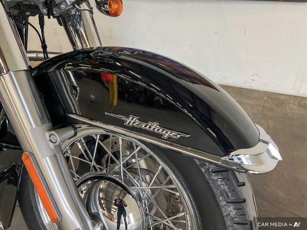 2024 Harley-davidson Flhcs Heritage Classic 114 alt