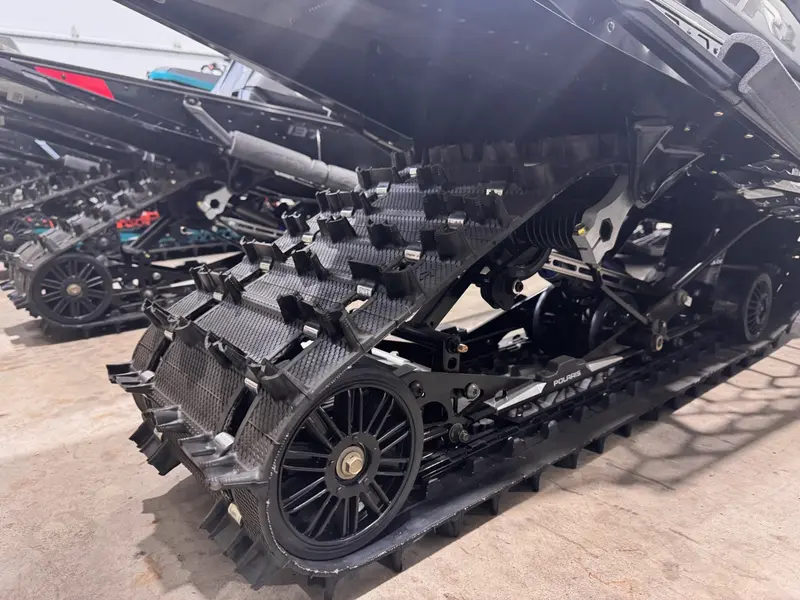 2025 Polaris INDYVR1 BOOST 137 Shadow Gray / Gloss Black