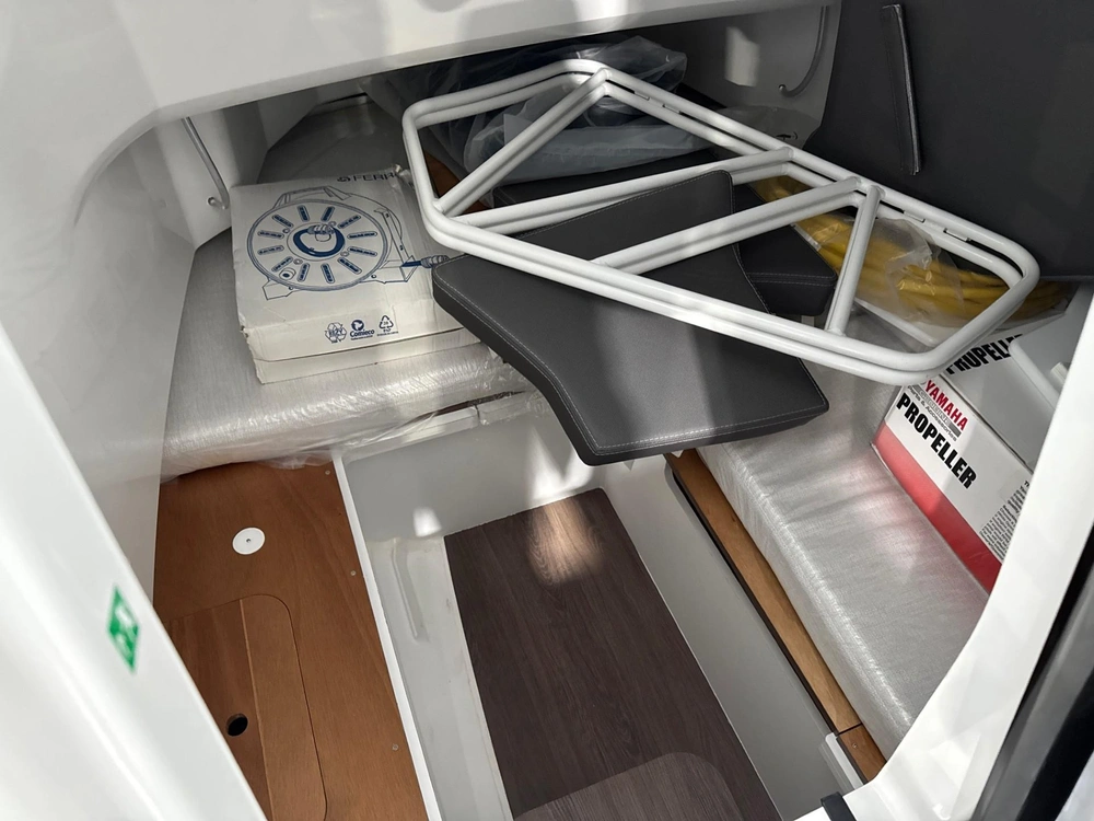 Jeanneau Leader 7.5 Cc 2023 alt