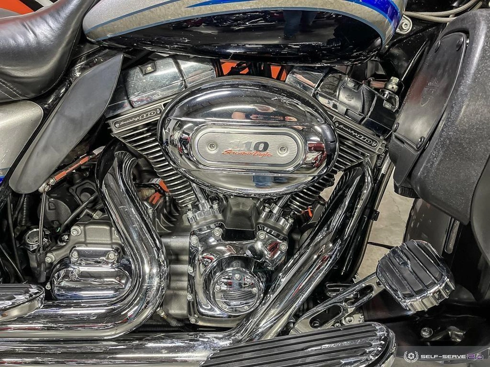 2009 Harley-davidson Flhtcuse Cvo Ultra Classic alt