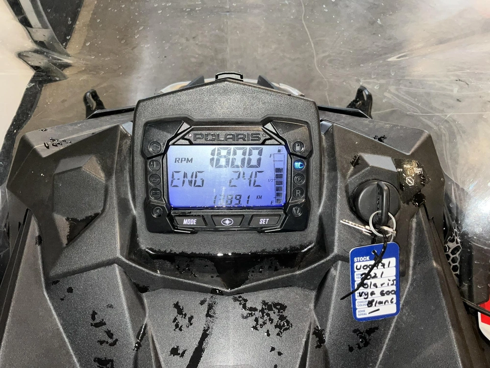 Polaris 600 Voyageur 144 2021 alt