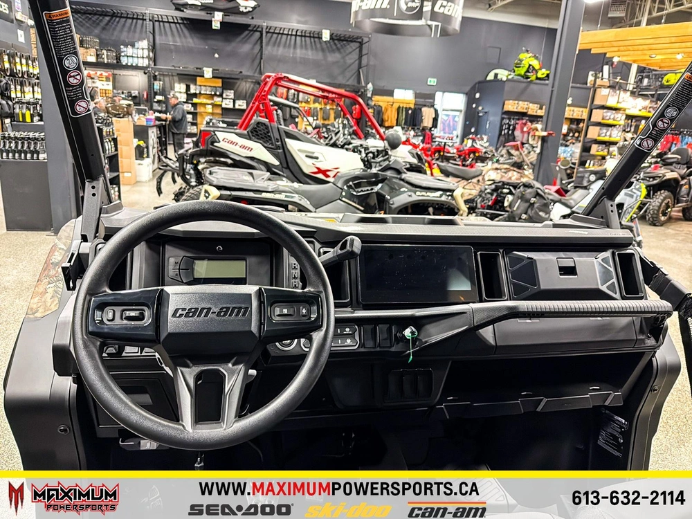 Can-am Defender Xt Hd11 W/10.25 Infotainment 2026 alt