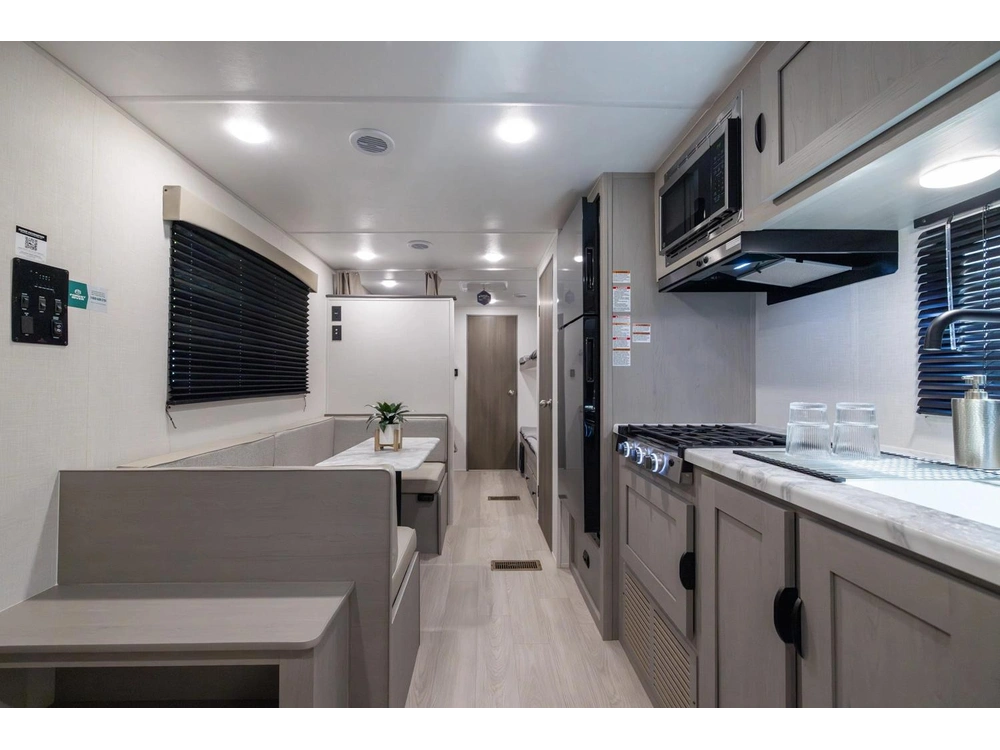 2026 Forest River Viking 25qbh alt