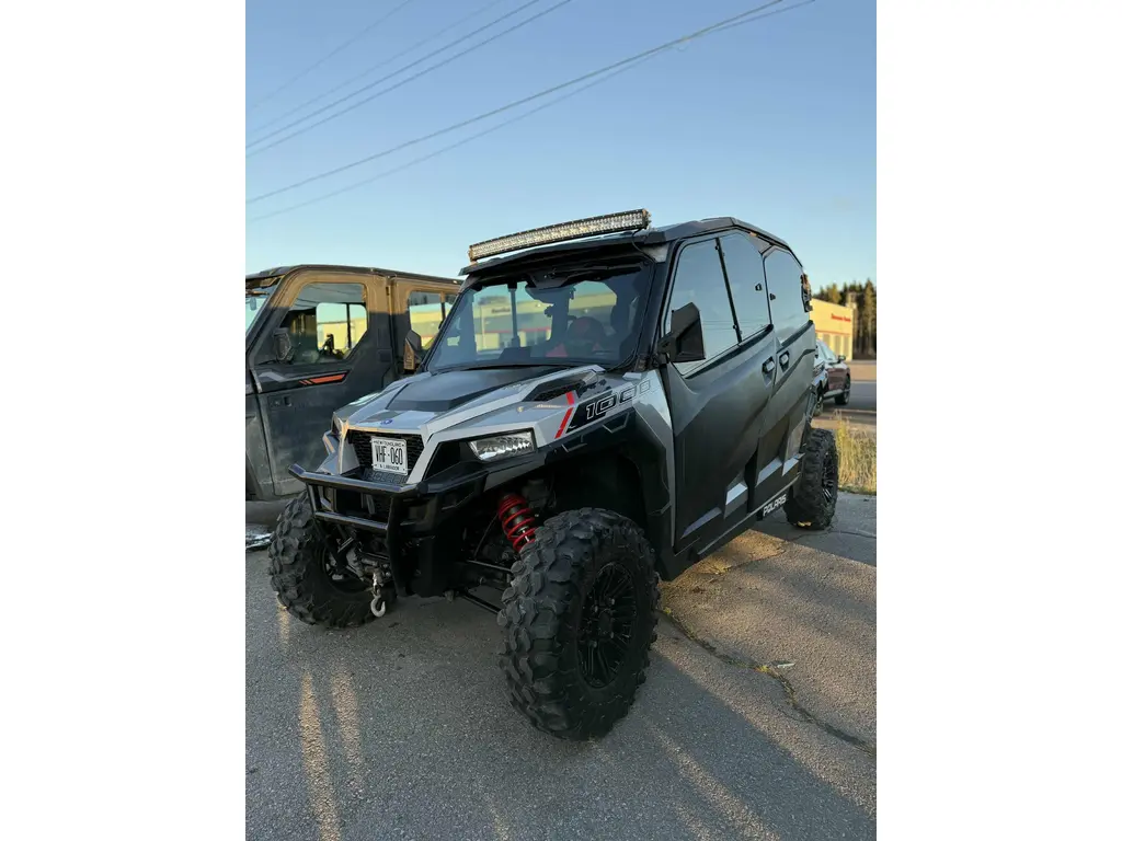 2017 Polaris GENERAL 4