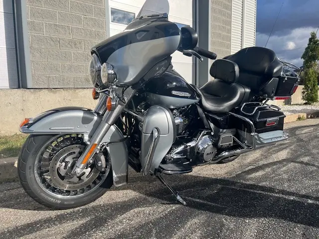 Harley-Davidson FLHTK Ultra LimitedFLHTK 2012