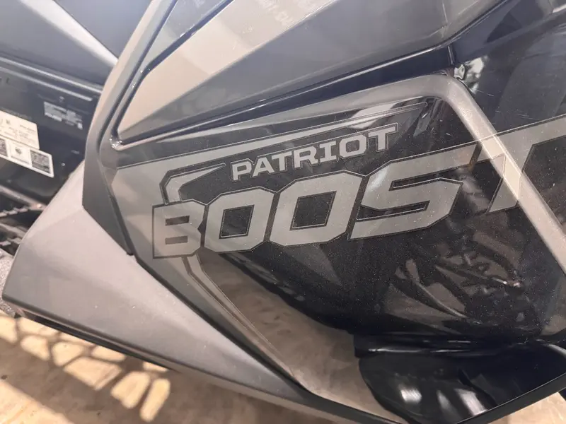 2025 Polaris INDYVR1 BOOST 137 Shadow Gray / Gloss Black