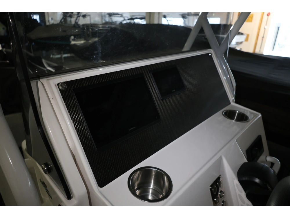 2023 Highfield Sport 760 alt