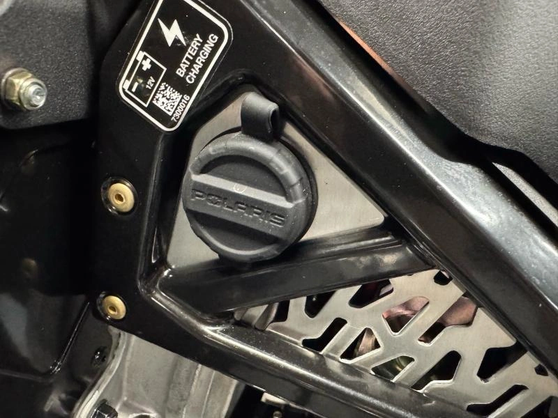 Polaris 650 Voyageur Xc 155 2026 alt