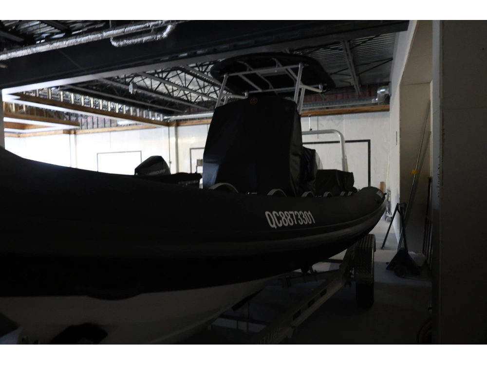 2023 Highfield Sport 760 alt