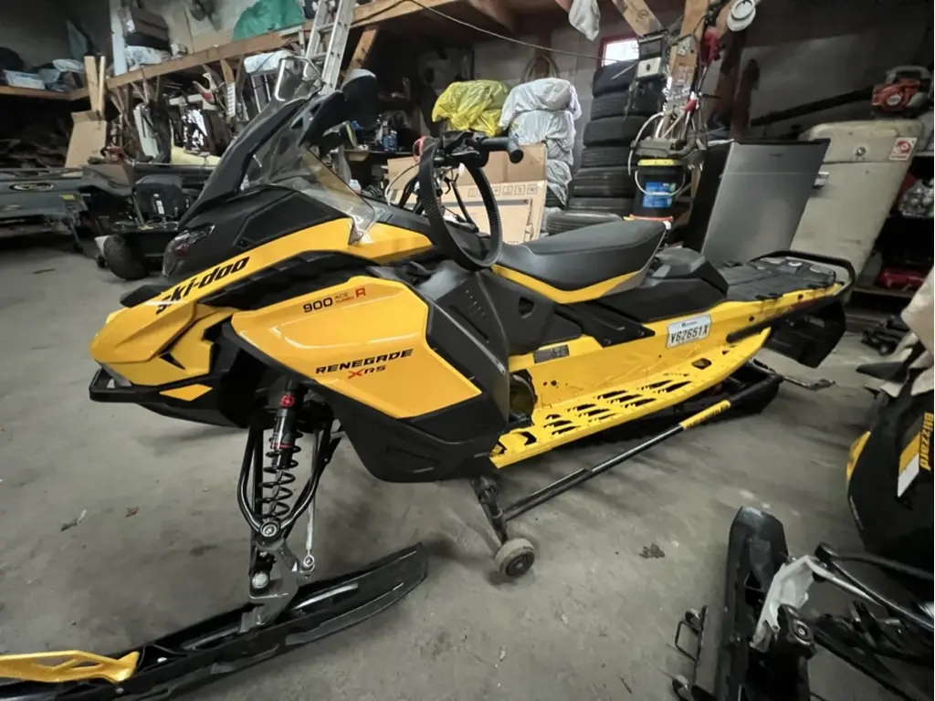 Ski-Doo RENEGADE X-RS 900 ACE Turbo R 2025